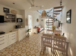 BOHObnb - 1BHK Penthouse with Terrace in Siolim